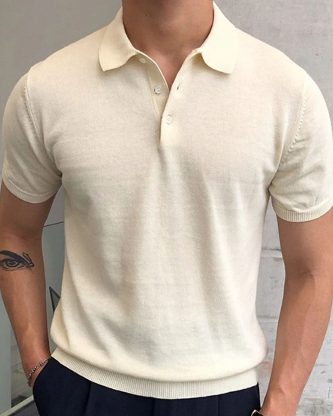 Polo slim fit uomo, comfort ottimale, abbigliamento maschile essenziale per la primavera estate.
