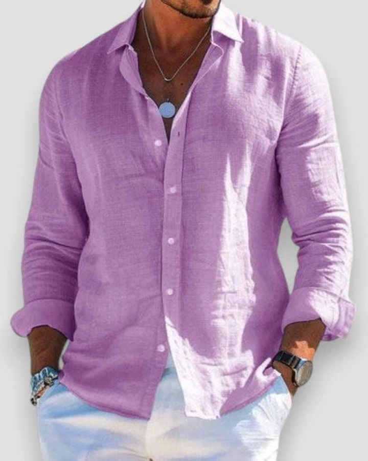 Polo uomo di qualità a maniche lunghe, versatile per outfit eleganti o casual, disponibile in diverse colorazioni.