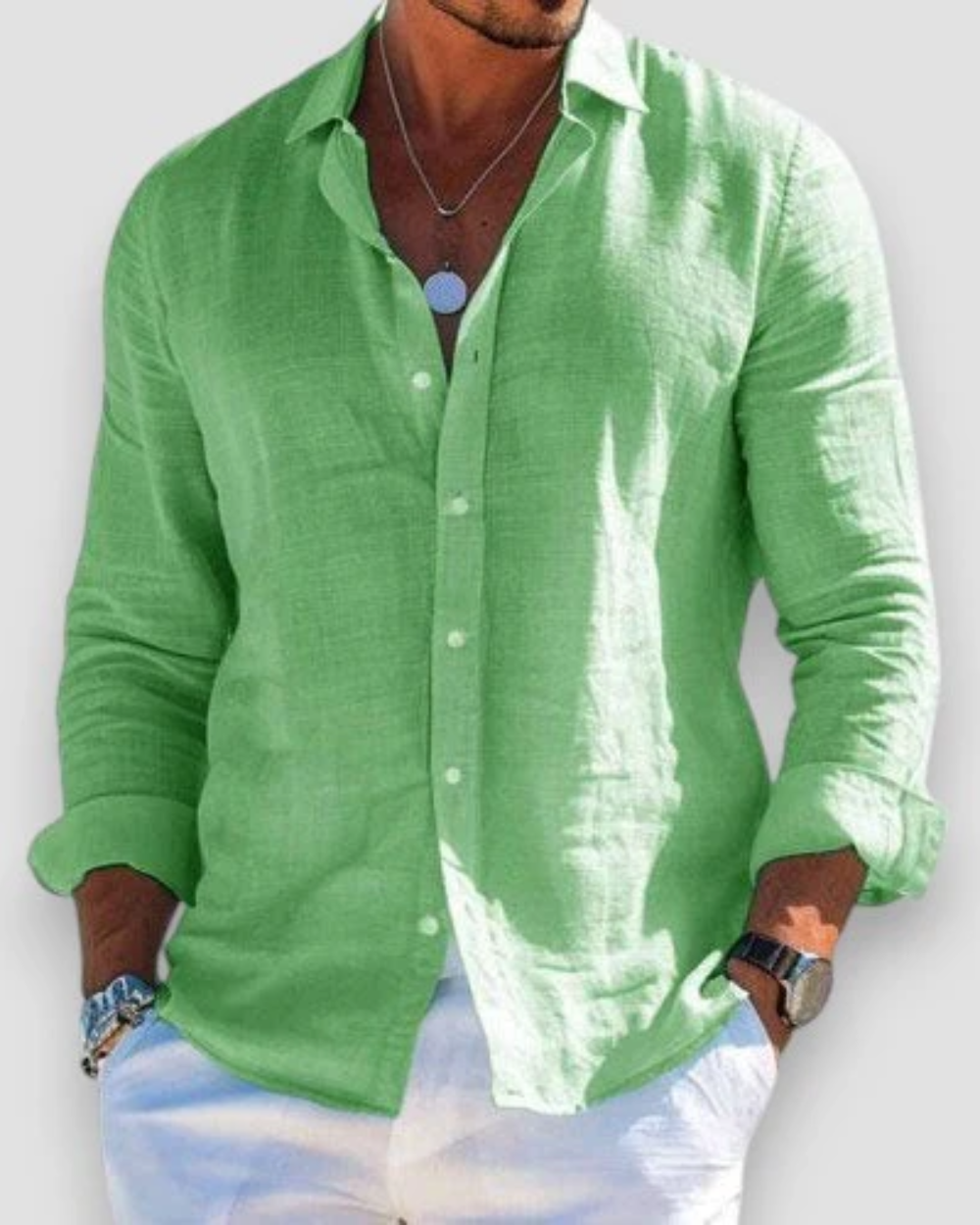 Polo elegante uomo a maniche lunghe, perfetta per business casual e moda maschile, disponibili in molti colori.