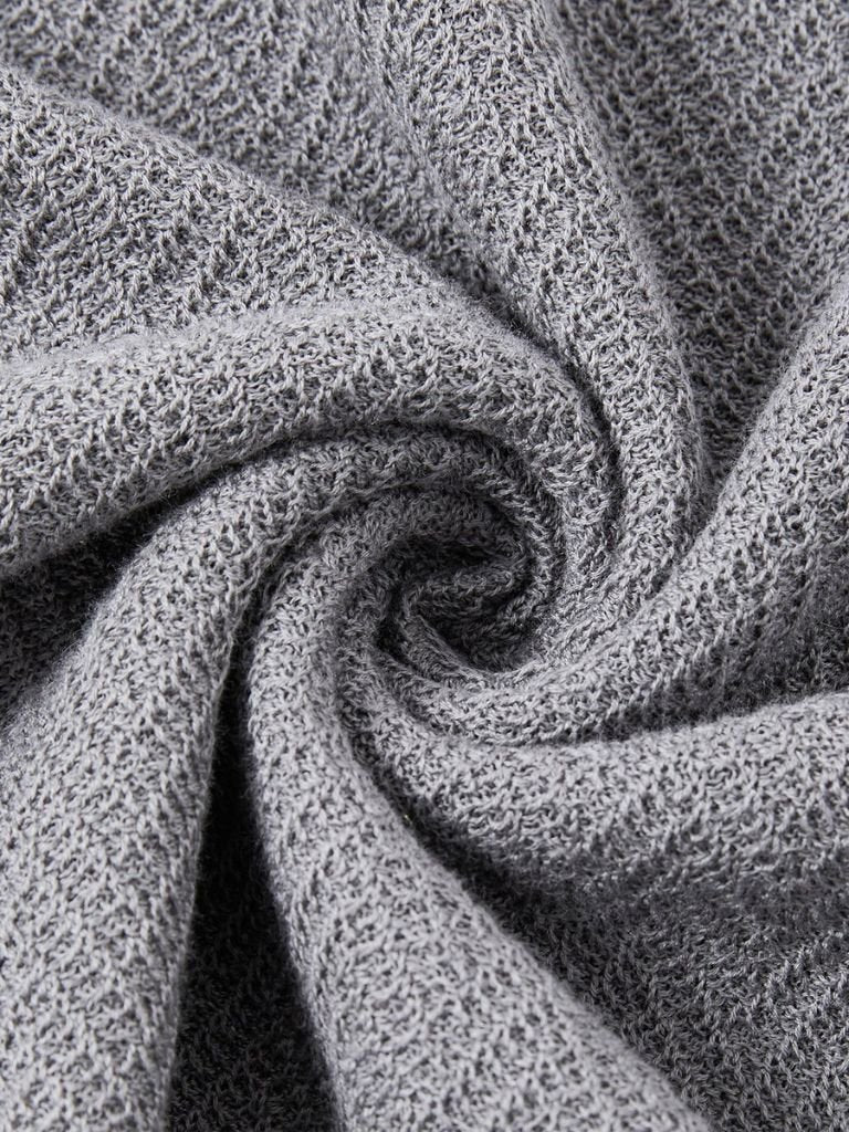 Classica polo maschile con raffinato motivo a chevron. Versatile ed elegante.