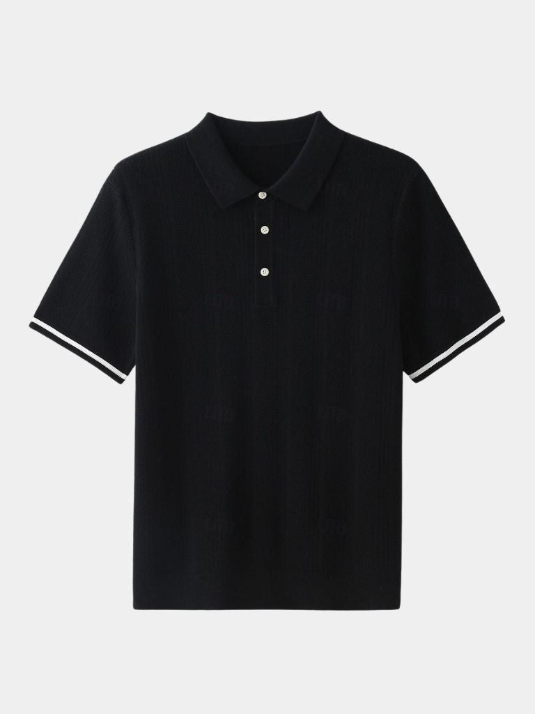 Polo uomo versatile con texture a rilievo, manica corta, comfort e stile per ogni occasione casual.