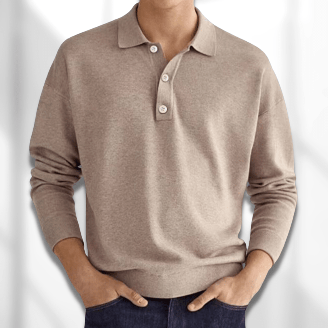 Polo da uomo a maniche lunghe color kaki, capo versatile per moda casual e abbigliamento elegante.