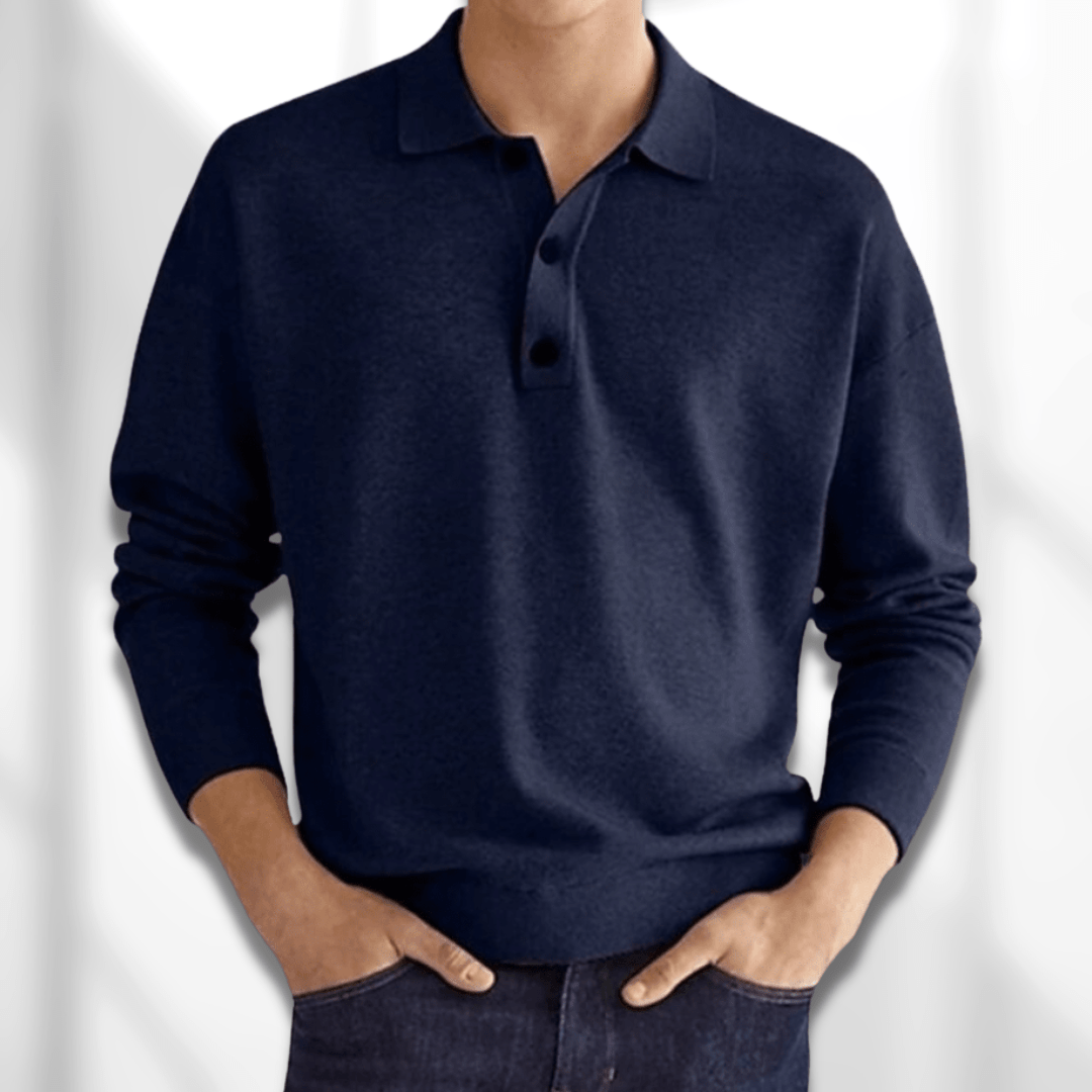 Polo blu da uomo a maniche lunghe, vestibilità comoda per un abbigliamento casual o elegante.