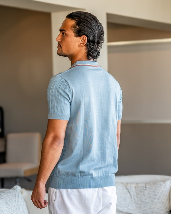 Maglietta polo uomo leggera e traspirante, per massimo comfort e stile impeccabile.