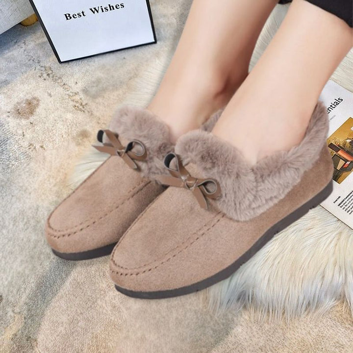 Scarpe invernali da donna marroni, ideali per il comfort quotidiano e per tenere i piedi al caldo.
