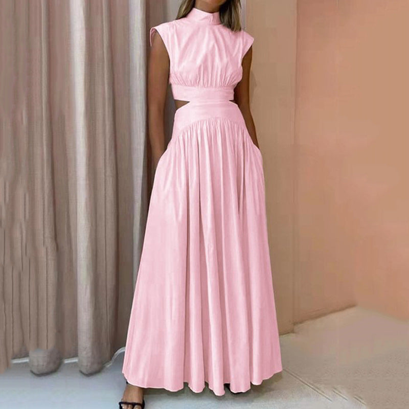 Abito da cerimonia donna plissettato elegante, collo alto, vestito maxi fluido ideale per serate di gala.