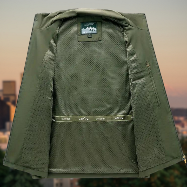 Gilet casual da uomo grigio scuro, con zip e molte tasche. Abbigliamento versatile per ogni giorno.