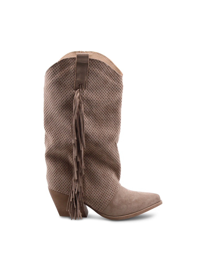 Eleganti stivali texani donna in pelle marrone chiaro, con frange e tacco. Ideali per la moda autunno-inverno.