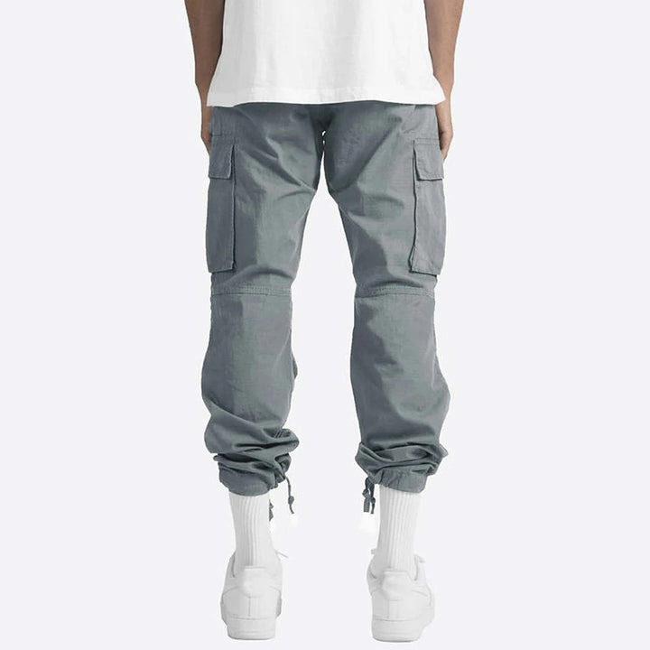 Abbigliamento uomo: pantaloni tattici cargo multitasche, comodi e robusti per avventura e tempo libero.