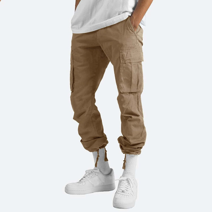Pantaloni cargo uomo versatili, perfetti per look casual, outdoor o urbano in autunno e primavera.