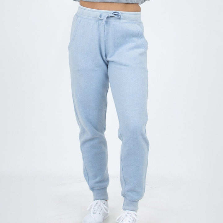 Pantaloni jogger donna sportivi con vita elastica, per comfort e libertà di movimento.