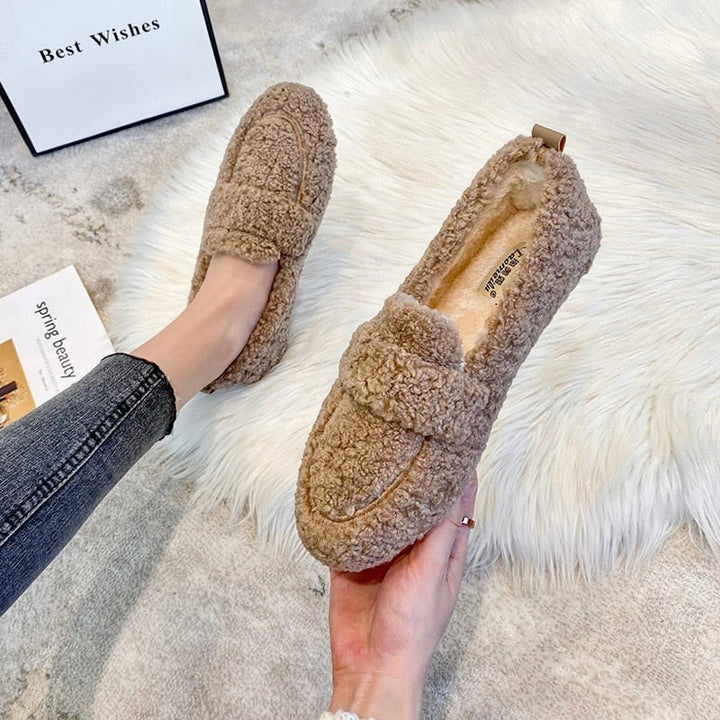 Mocassini donna morbidi per comfort quotidiano, eleganti e versatili. Calzature casual per ogni stile.