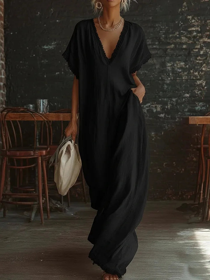 Abito lungo donna scollo V, in poliestere, con pizzo, per un look chic, comodo e traspirante.