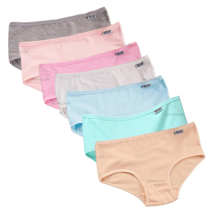 Set 7 mutande donna in cotone elastan, comfort e vestibilità perfetta per ogni giorno.