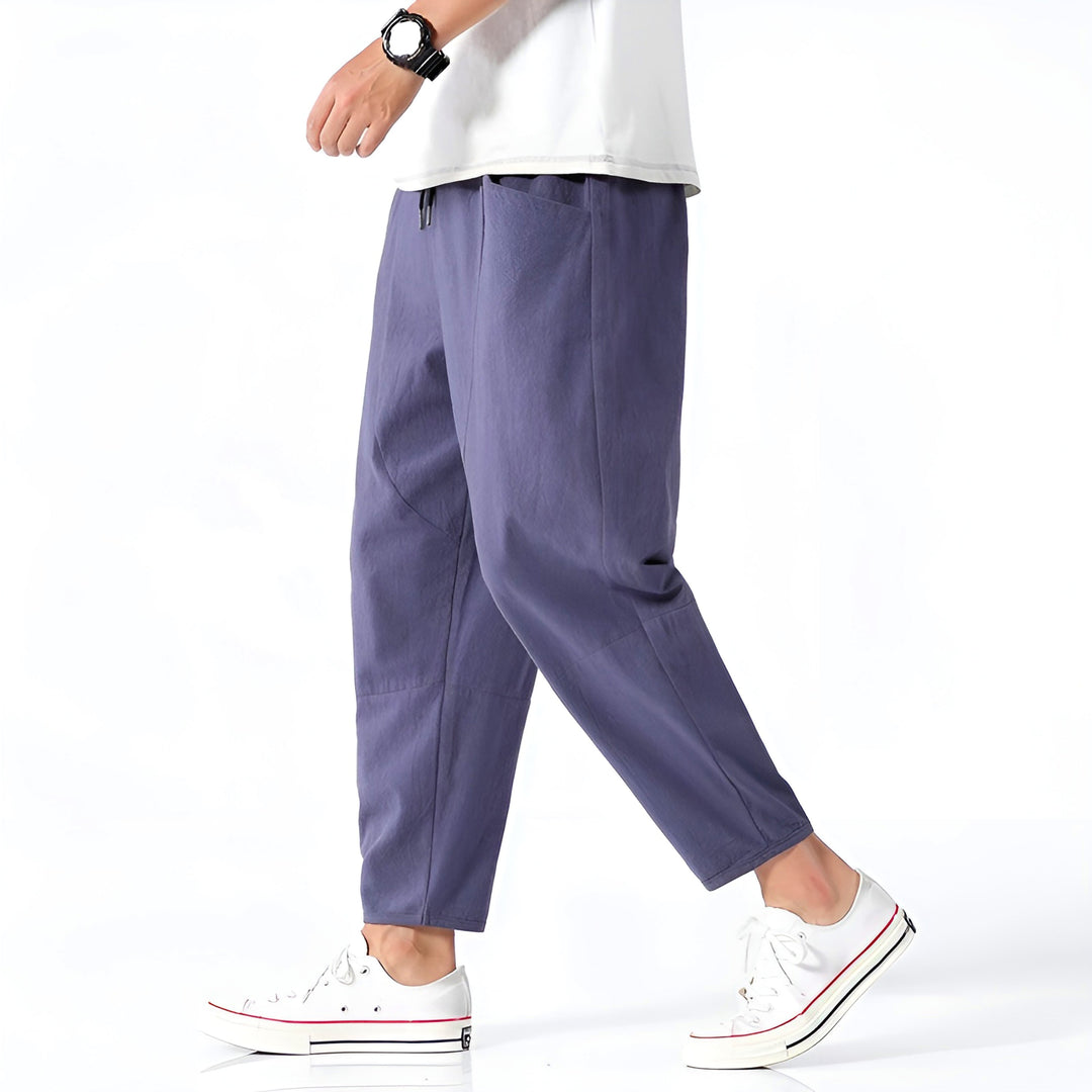 Shorts uomo relaxed fit con coulisse. Ideali per comfort estivo, stile casual e streetwear.