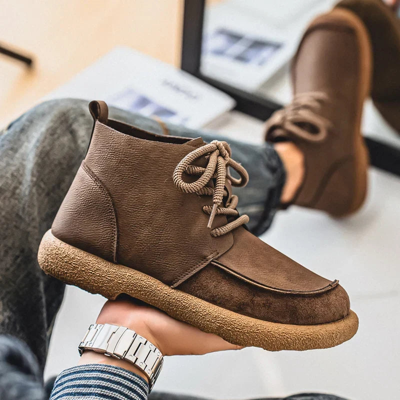 Calzature donna stile vintage con lacci in corda robusti e suola ammortizzata per comfort duraturo.