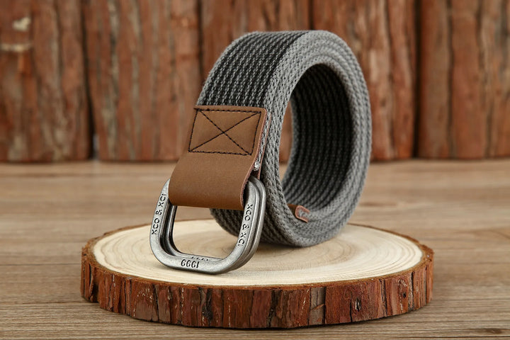 Elegante cintura in tela avana per uomo, versatile.