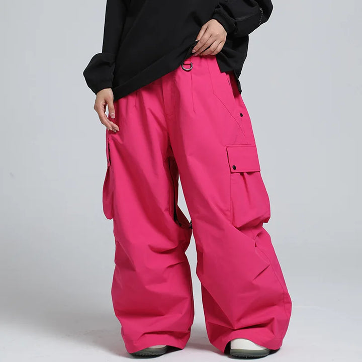 Pantaloni sci uomo resistenti all'acqua e al vento. Caldi e traspiranti per avventure invernali e neve.