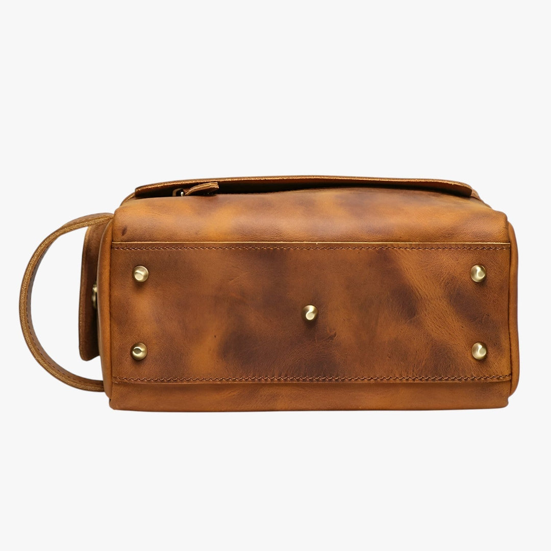 Beauty case da viaggio uomo pratico e resistente, ideale per accessori toilette in viaggio.