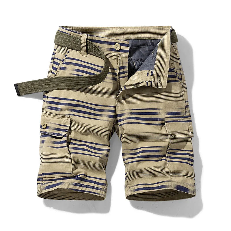 Pantaloncini cargo uomo leggeri per primavera, con tasche laterali e design casual a righe.