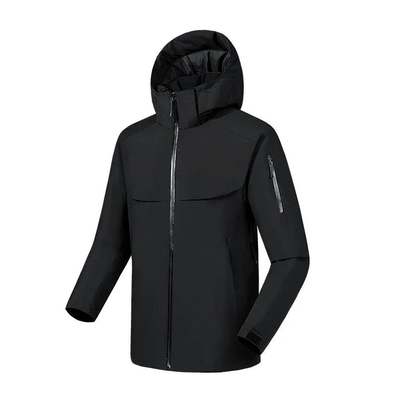 Giacca casual uomo con cappuccio, antivento e impermeabile, un must per la moda e il comfort quotidiano.