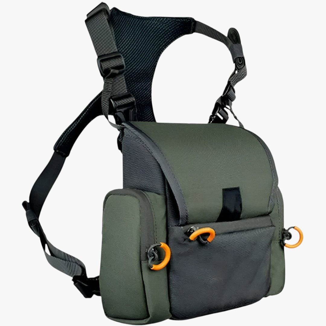 Borsa da petto uomo regolabile verde, ideale per viaggio e uso quotidiano. Pratico accessorio zaino.