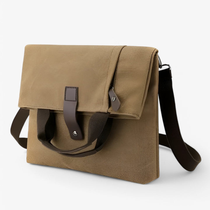 Borsa messenger uomo in tessuto di alta qualità, progettata per durare nel tempo e resistere all'usura.