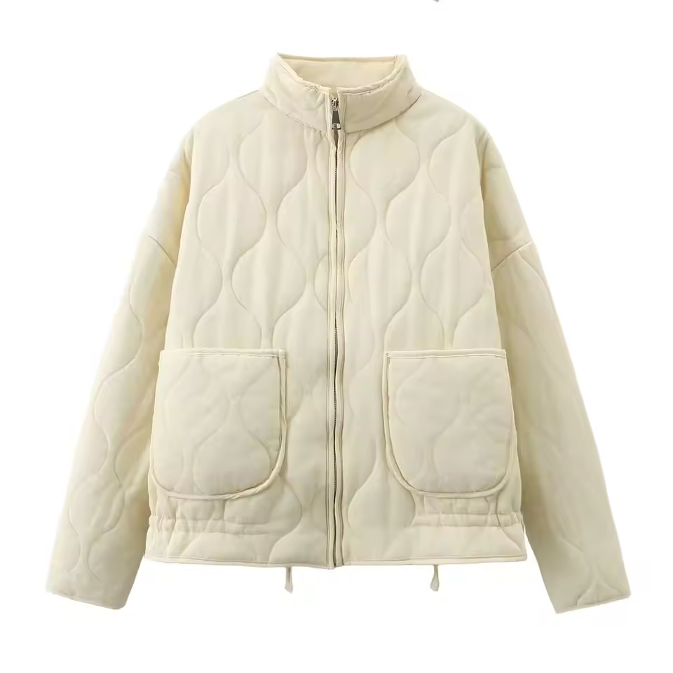 Piumino donna elegante e casual con tasche, ideale per stile quotidiano in primavera/autunno.