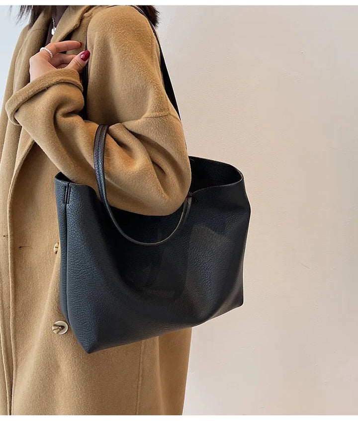 Accessorio moda: borsa tote donna in pelle sintetica, stile vintage. Ottima per la scuola.