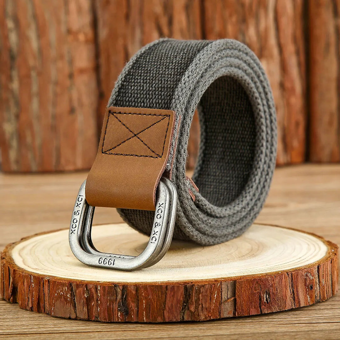 Cintura uomo in tela verde, versatile per jeans e look casual.