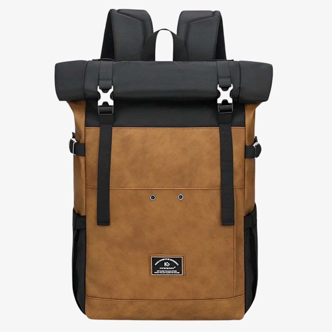 Zaino uomo versatile per viaggio, lavoro o adventure, con pratici scomparti e tasche.