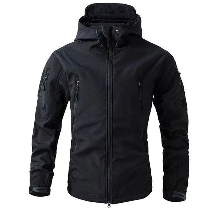 Giacca softshell uomo antivento e traspirante con cappuccio, ideale per sport e attività all'aperto.
