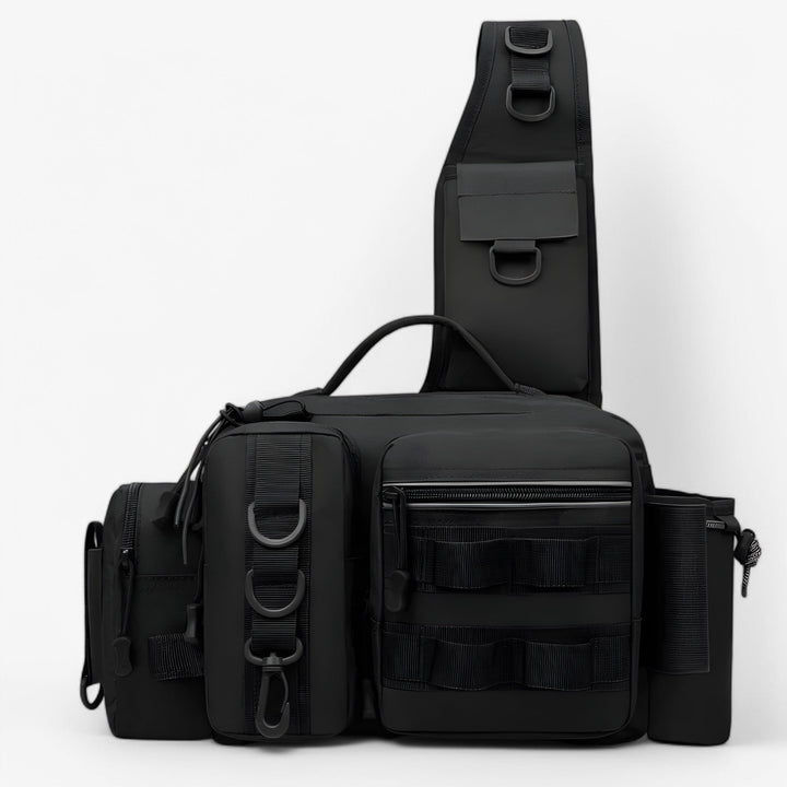 Borsa da pesca uomo multifunzionale, con tasche multiple, tracolla regolabile e materiale resistente per accessori.