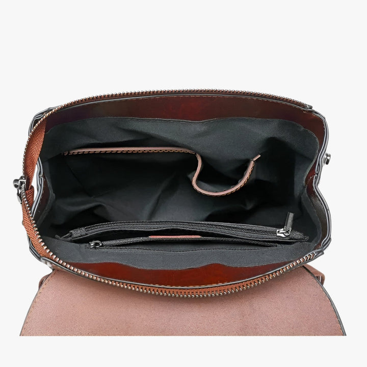Zaino donna versatile, si abbina a look casual o eleganti. Perfetto per il lavoro, viaggio e il tempo libero.