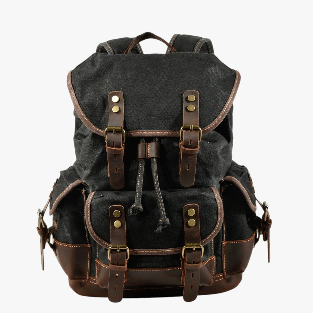 Zaino da trekking sportivo uomo versatile, per escursionismo, viaggio e avventura all'aperto.