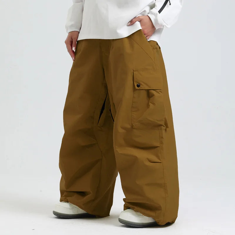 Pantaloni sci uomo per outfit neve. Traspiranti, caldi e confortevoli per qualsiasi attività invernale.