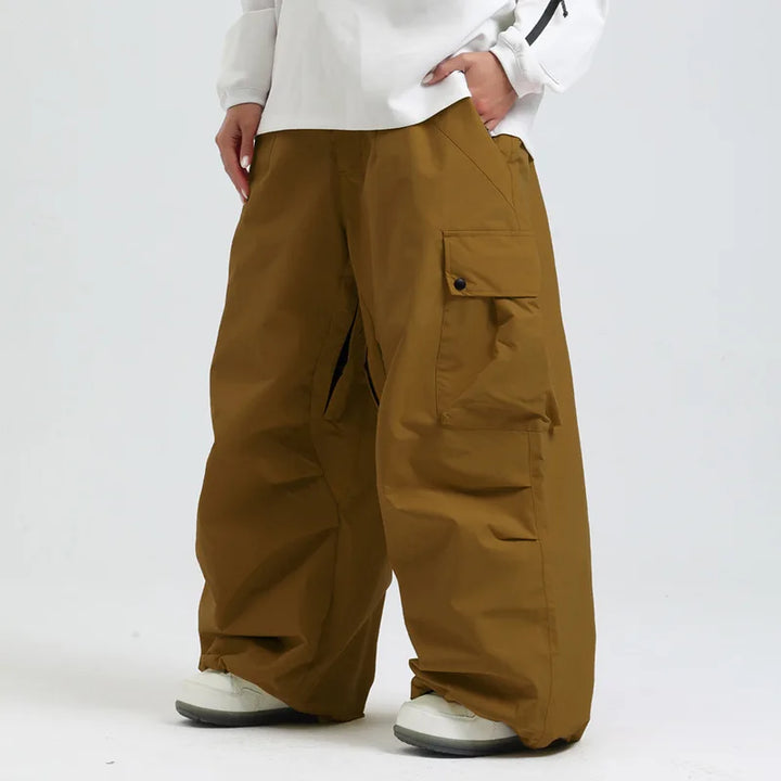 Pantaloni sci uomo per outfit neve. Traspiranti, caldi e confortevoli per qualsiasi attività invernale.