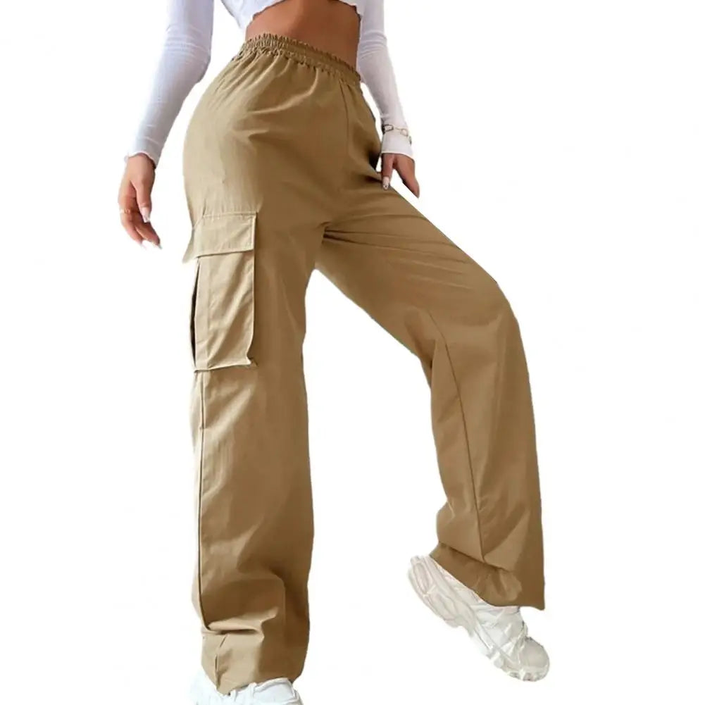 Pantaloni cargo donna in cotone, stile utility versatile, con tasche funzionali per un comfort ottimale.