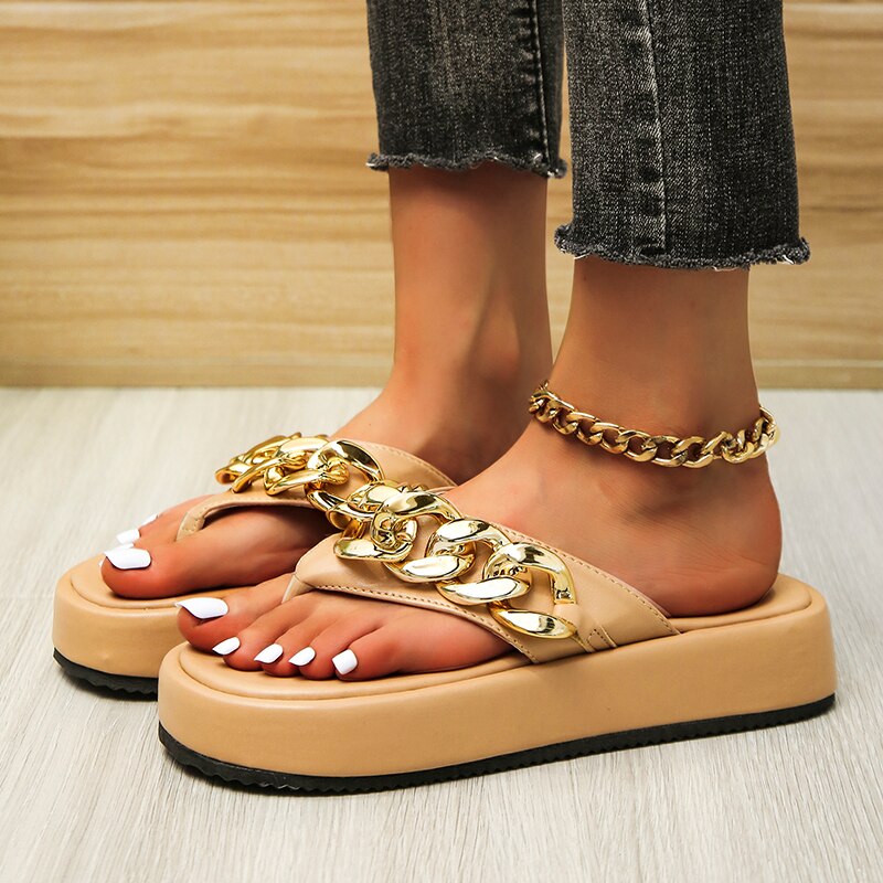 Eleganti ballerine donna con catena decorativa, design slip-on. Punta arrotondata, perfette per ogni giorno.
