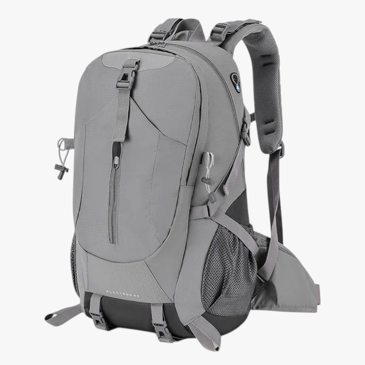 Zaino da trekking unisex 40L, nero, ideale per escursioni e viaggi avventurosi.