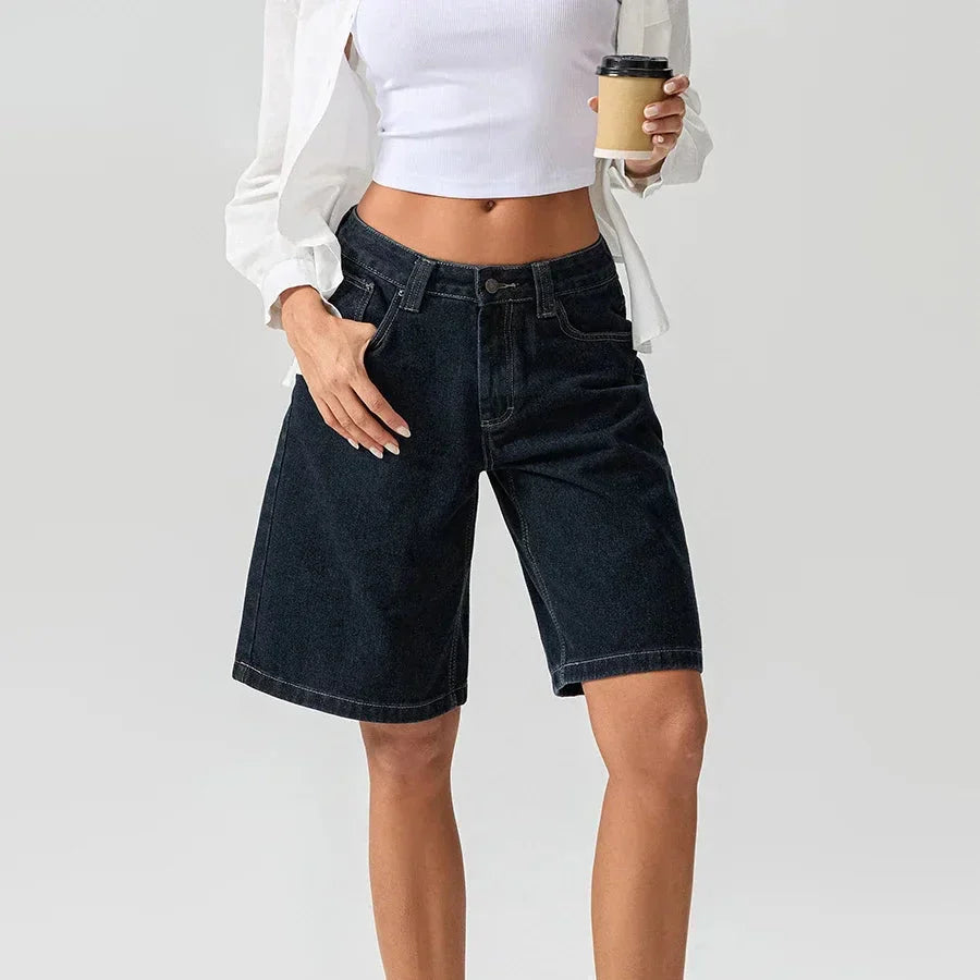 Shorts donna estivi a vita bassa, ispirazione vintage per un comfort anni 90.