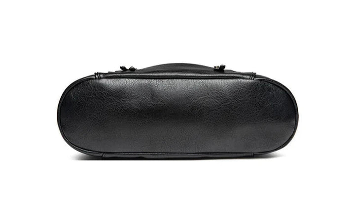 Borsa donna stile classico effetto pelle marrone. Eleganza senza tempo per ogni stagione.