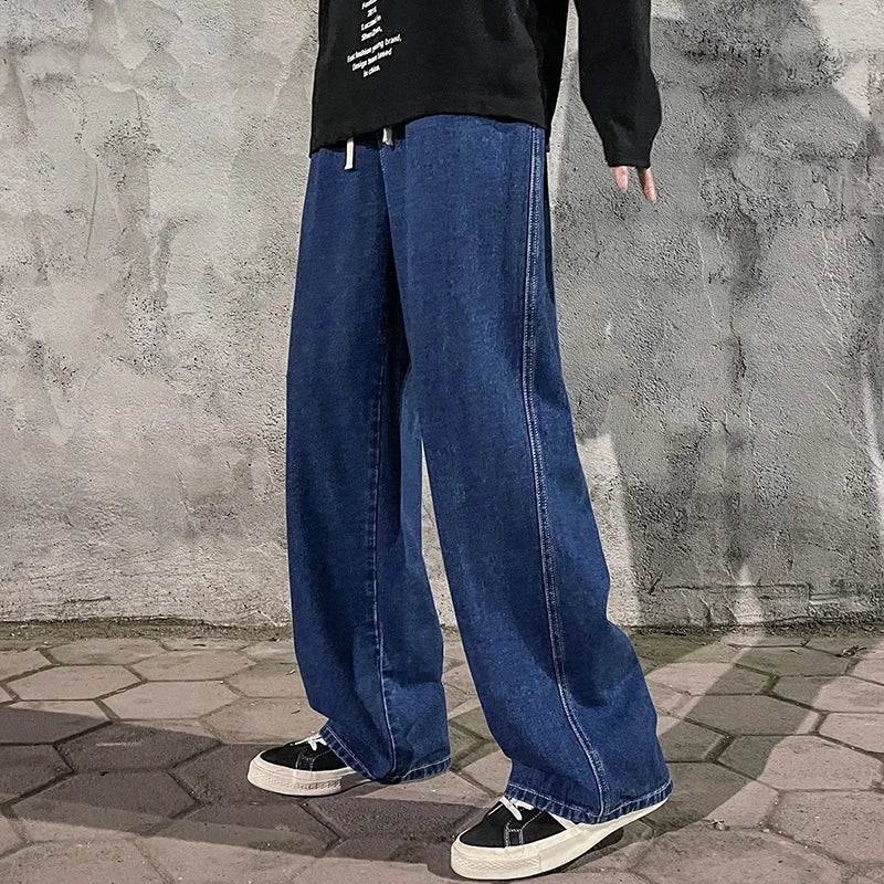 Pantaloni larghi uomo, comodi e alla moda, perfetti per un outfit casual urbano e di tendenza.