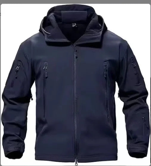 Giacca softshell uomo idrorepellente e traspirante, offre comfort e protezione per ogni avventura.
