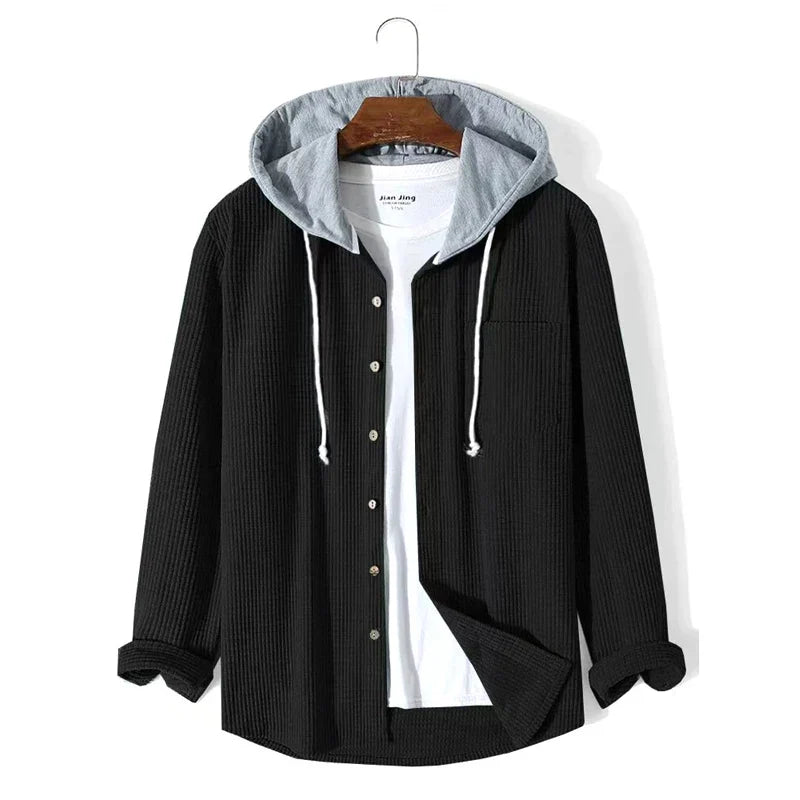 Giacca casual da uomo con cappuccio, perfetta per un look urbano e versatile. Abbigliamento maschile comodo.