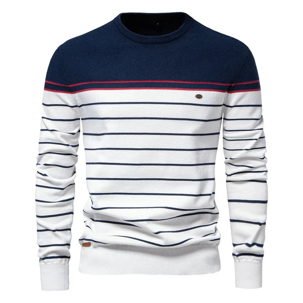 Maglione uomo elegante a righe sottili, ideale per look casual-chic autunnale/invernale. Maglieria morbida e calda.