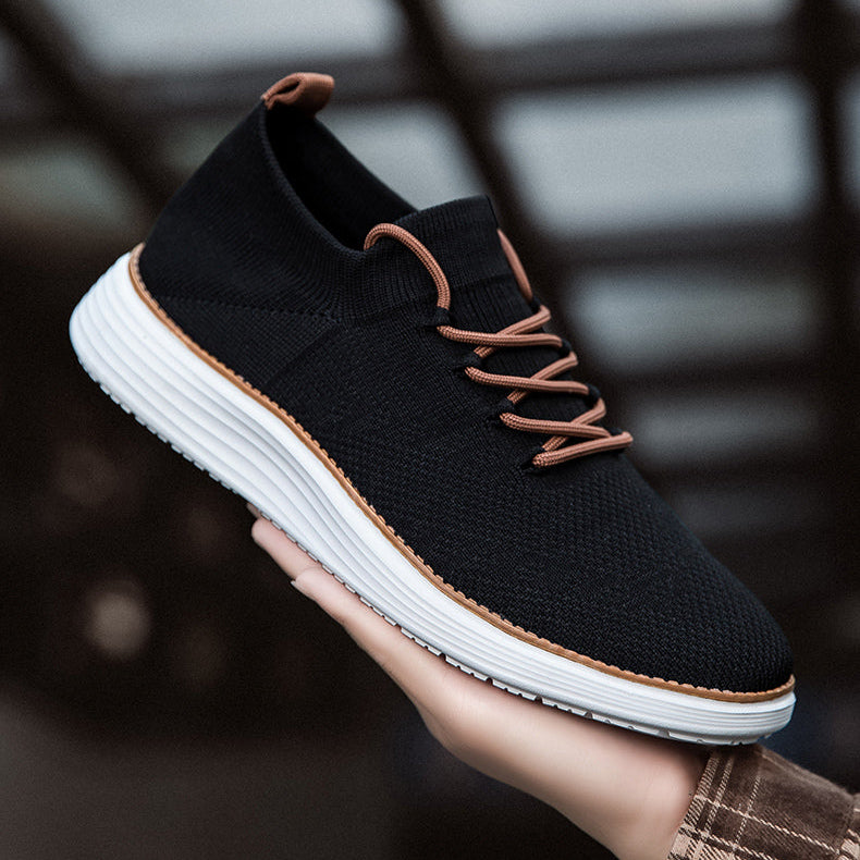 Moda donna: sneakers sportive ammortizzate, design moderno per passeggio e supporto quotidiano.