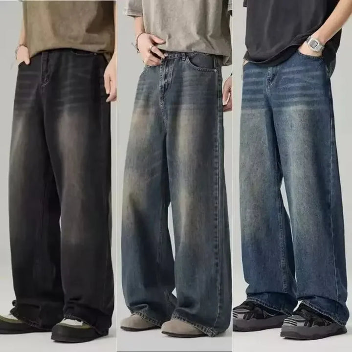 Jeans larghi uomo baggy stile retrò, vita media, gamba dritta. Perfetti per look casual streetwear.
