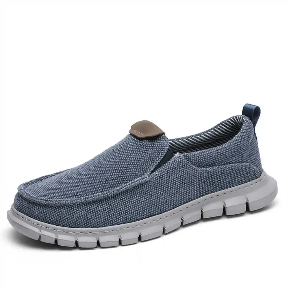 Mocassini casual da uomo, comfort elevato grazie a leggerezza e traspirabilità.