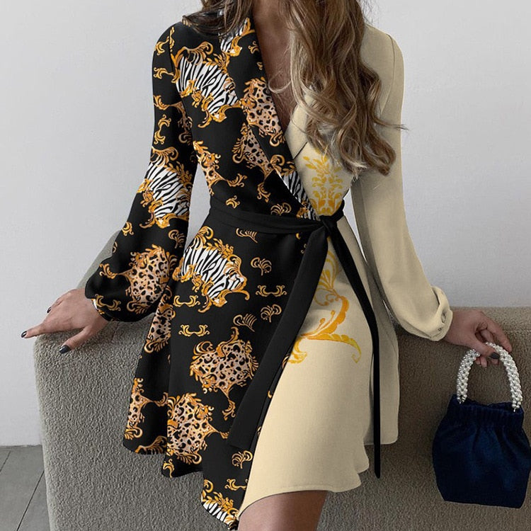 Elegante mini abito da donna con fiocco frontale, un capo chic per serate estive e occasioni speciali.